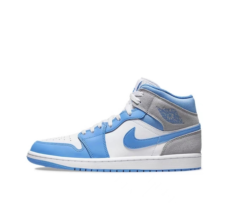 Кроссовки белые с голубым Air Jordan Mid кожа