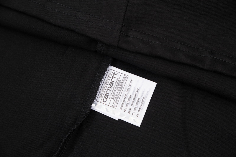 Чёрная футболка Carhartt с нашитым карманом на груди