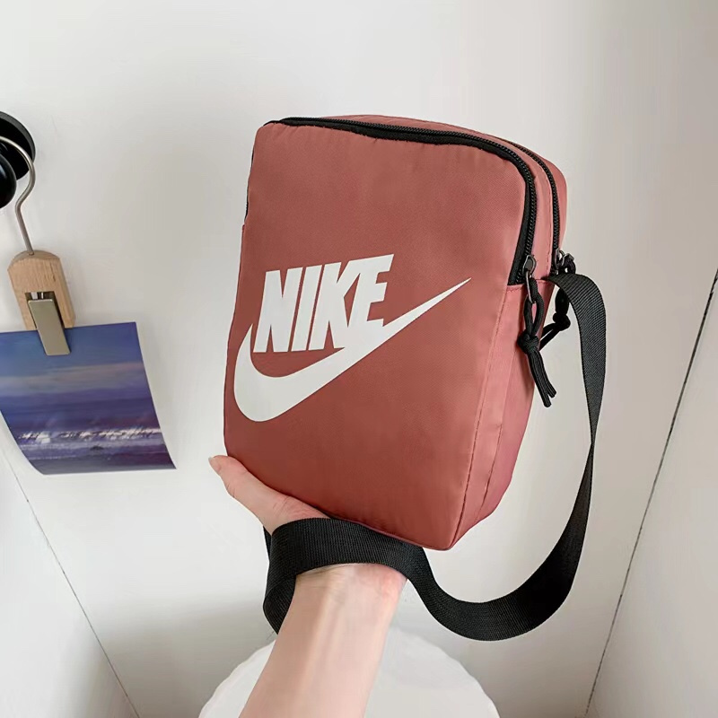  Удобная сумка бренда Nike в розовом цвете, разные расцветки.