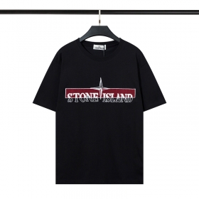 Чёрная футболка Stone Island вышитым логотипом на груди