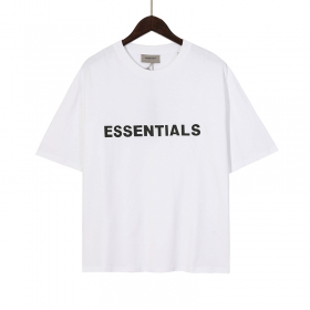 Белая футболка ESSENTIALS с большим фирменным логотипом