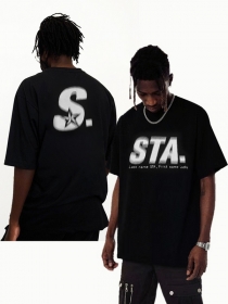 Чёрня футболка от бренда SSB Wear с белой надписью STA на груди