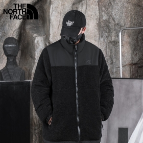 Шерпа чёрная The North Face куртка с липучками на рукавах