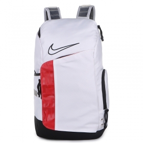 Практичный рюкзак бренда Nike белого цвета с красной вставкой
