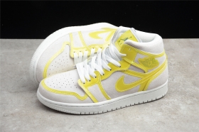 Бежево-жёлтые кроссовки Nike Air Jordan 1 Mid LX из замши