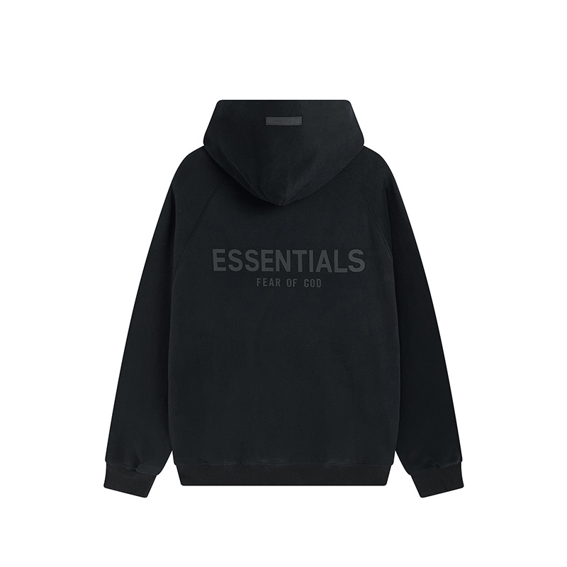 Черное худи essentials с брендовым лого карманом кенгуру
