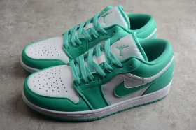 Nike Air Jordan 1 Low кроссовки белого и нежно-зелёного цвета