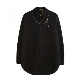 Черная рубашка от бренда YUXING с подвеской "WANG"