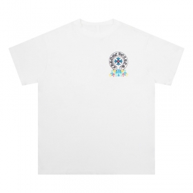 Стильная с фирменным принтом Chrome Hearts футболка белая унисекс