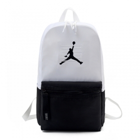 Рюкзак бренда Jordan чёрно-белого цвета с белыми лямками