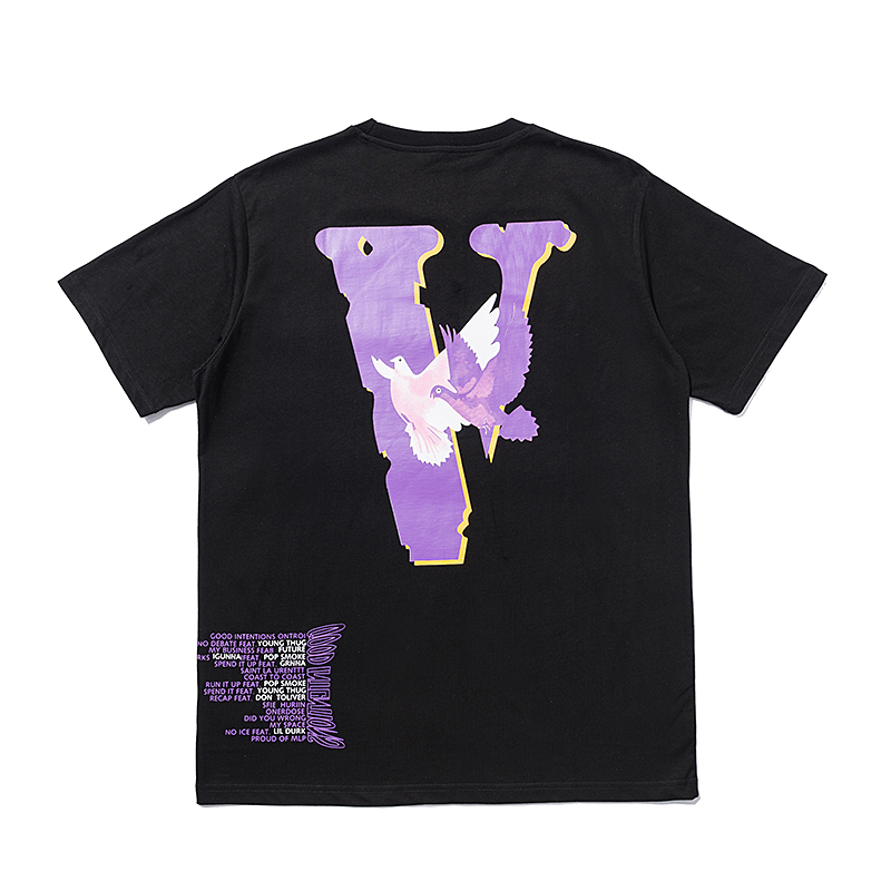 Чёрная футболка VLONE с фиолетовым логотипом и принтом