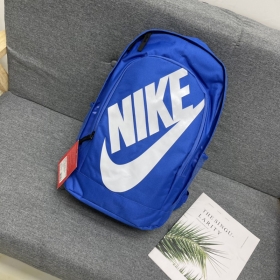 Вместительный Nike синий спортивный рюкзак из 100% полиэстера 