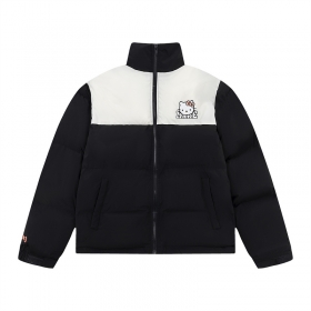Комфортная Ken Vibe черная теплая куртка с логотипом "Hello Kitty"