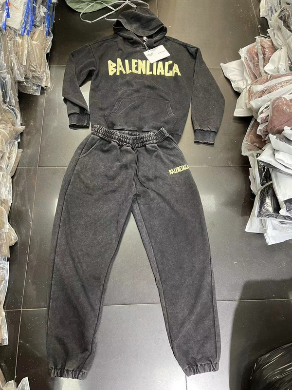 Balenciaga спортивный костюм в графитовом цвете на резинке
