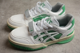 Зелёные кроссовки Asics низкого профиля, модель Gel Spotlyte low V2.