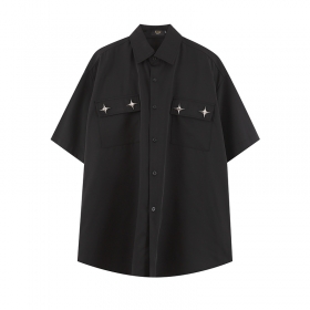 Рубашка YUXING черного цвета со звездами на карманах