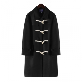 Пальто Classic черного цвета с застежками на петле спереди