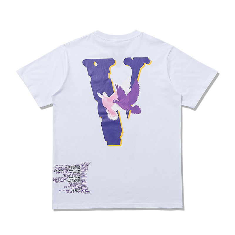 Белая футболка VLONE с  фиолетовым логотипом и принтом