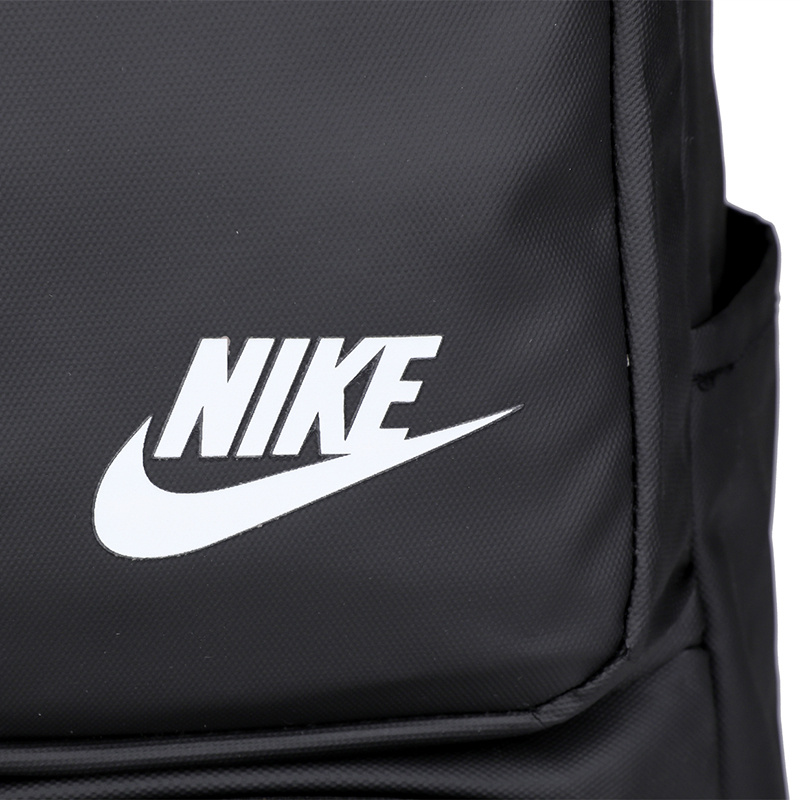 Чёрный повседневный рюкзак Nike с вентилируемой спинкой 