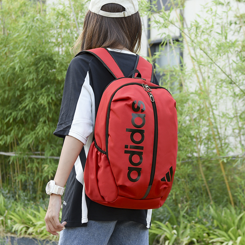 Эффектный красного цвета яркий рюкзак ADIDAS на каждый день