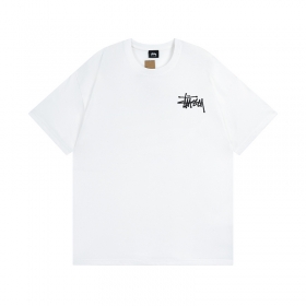 Белая футболка Stussy с фирменным рисунком и коротким рукавом