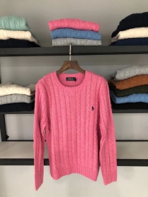Розового цвета вязанный свитер Polo Ralph Lauren брендовая модель