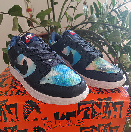 Темно-синие кроссовки с голубыми вставками Nike SB