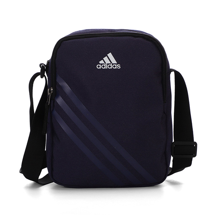 Тёмно-синяя спортивная сумка на плечо с фирменным логотипом Adidas  