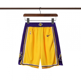 Яркие желтые шорты Nike Jordan из качественного материала с карманами