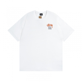 Стильная белая футболка от бренда Stussy с принтом (медведь)