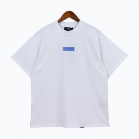 Белая футболка Represent с синим буквенным принтом
