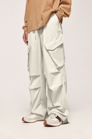 Износостойкие белые штаны INFLATION с нашитыми карманами