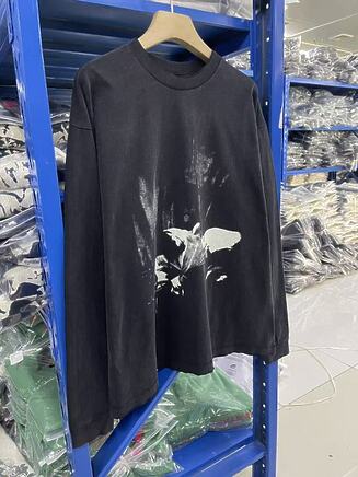 Enfants Riches Deprimes свитшот темно-серый с надписью на спине