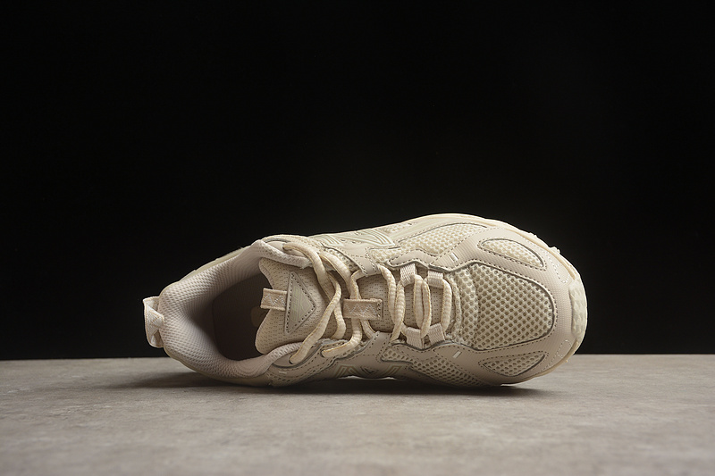 Кремового-цвета New Balance ML610TBC демисезонные спортивные кроссовки