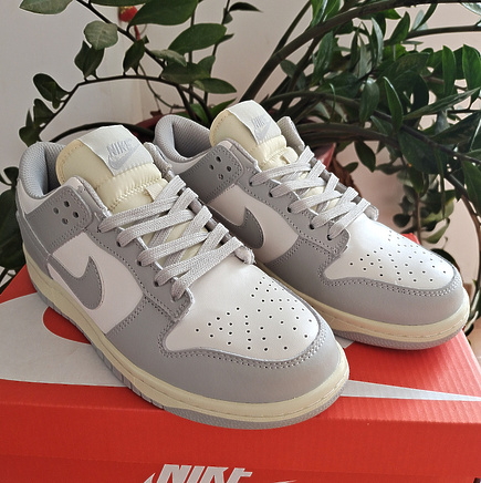 Кроссовки белые с накладками серого цвета Nike SB оптом