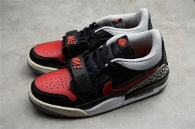 Культовые кроссовки Nike Air Jordan Legacy 312 чёрно-красного цвета