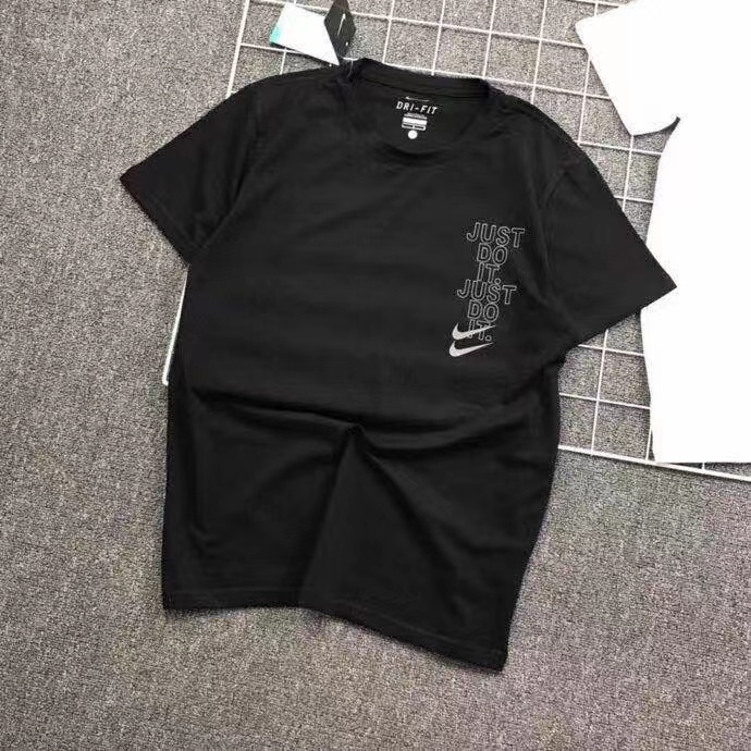 Чёрная хлопковая Nike футболка свободного кроя с круглым вырезом