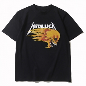 Черная футболка с логотипом группы "METALICCA" и принтом