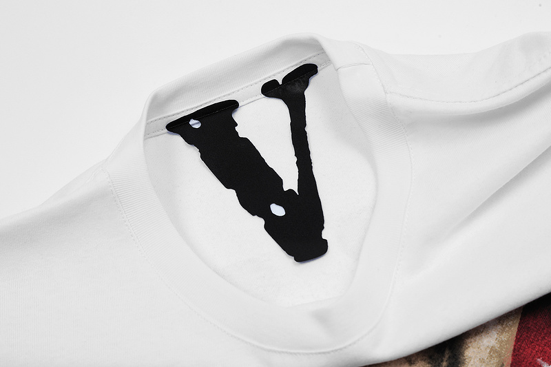 Футболка белая с принтом на груди "Голова змеи" от бренда VLONE 