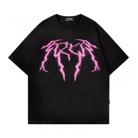 В черном цвете футболка Rhythm Club с печатью "Молнии"