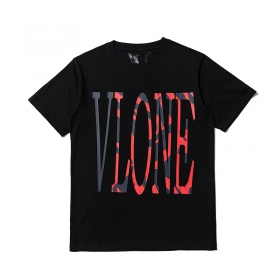 Чёрная футболка VLONE с красно-серым логотипом и принтом