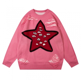 Яркий розовый свитер ANBULLET "рваный", с красной звездой впереди