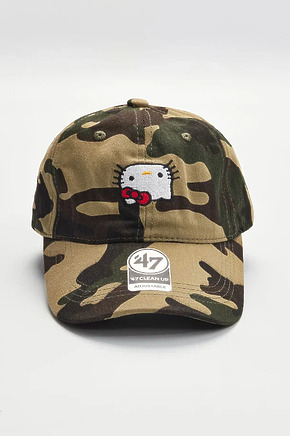 Кепка Hello Kitty в камуфляже в наличии