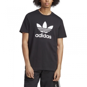 Качественная в черном цвете с логотипом бренда Adidas футболка