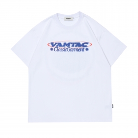 Однотонная белая футболка с логотипом на спине и груди от VAMTAC