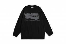Оверсайз черный свитер VANCARHELL с принтом спереди и круглым вырезом