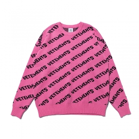 Комфортный розовый хлопковый свитер VETEMENTS WEAR свободного кроя