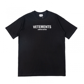 Классическая хлопковая черная футболка от VETEMENTS WEAR базовая