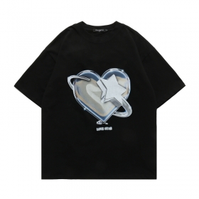 Оверсайз черная футболка бренда Onese7en с рисунком сердца со звездой