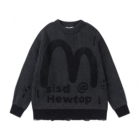 Однотонный черный свитер NEVERHOOD с надписью и круглым вырезом